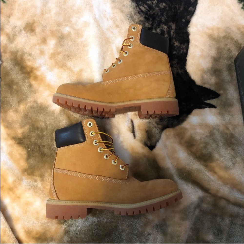 Timberlands - Picture 2 of 8
